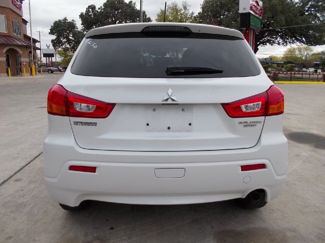 Mitsubishi Outlander Sport 2011 photo 3