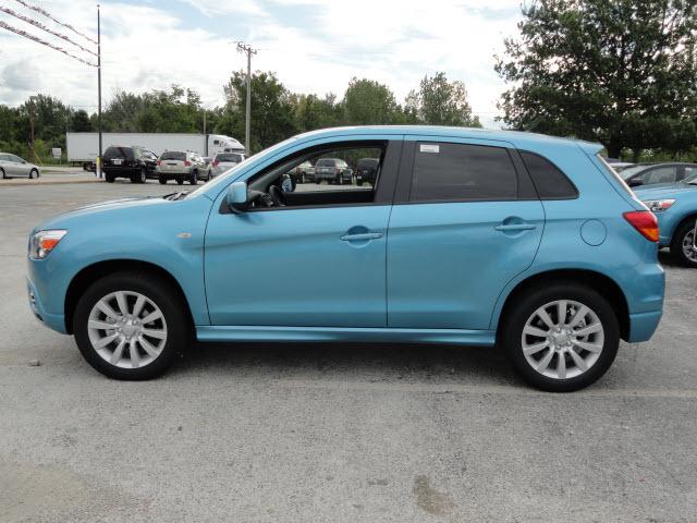 Mitsubishi Outlander Sport 2011 photo 2