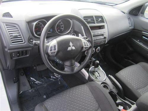 Mitsubishi Outlander Sport 2011 photo 2