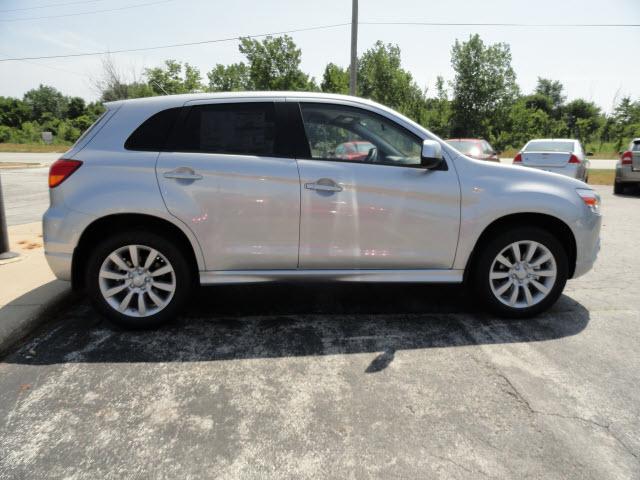 Mitsubishi Outlander Sport 2011 photo 3