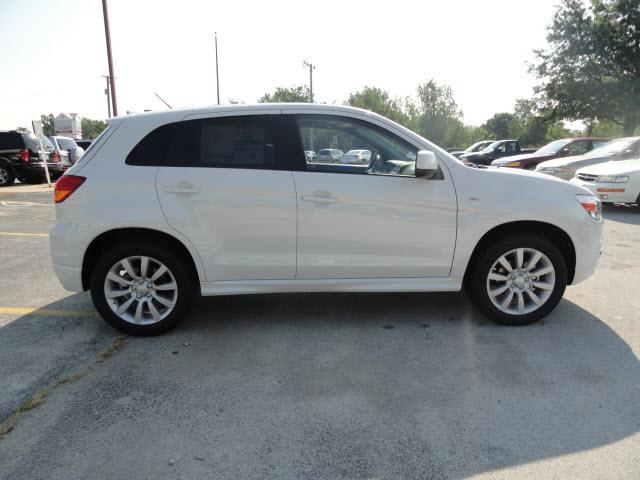 Mitsubishi Outlander Sport 2011 photo 3