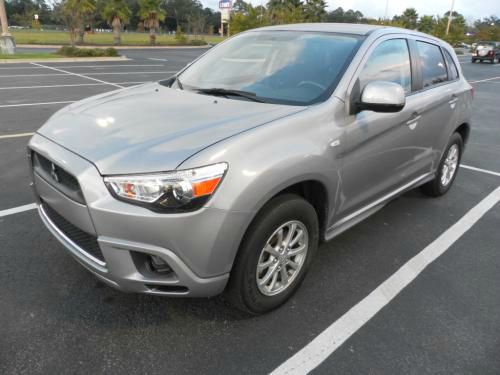 Mitsubishi Outlander Sport Megacab SLT, Hemi, Nerf Bars SUV