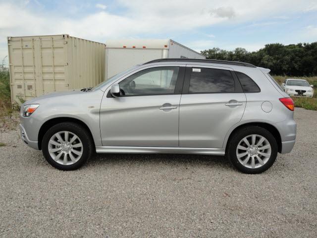 Mitsubishi Outlander Sport 2011 photo 2
