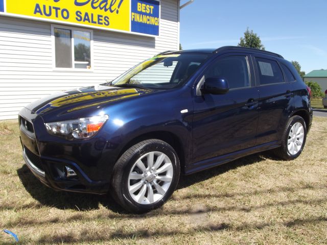 Mitsubishi Outlander Sport Ram 3500 Diesel 2-WD SUV