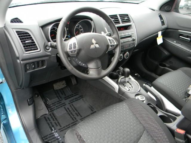 Mitsubishi Outlander Sport 2011 photo 2