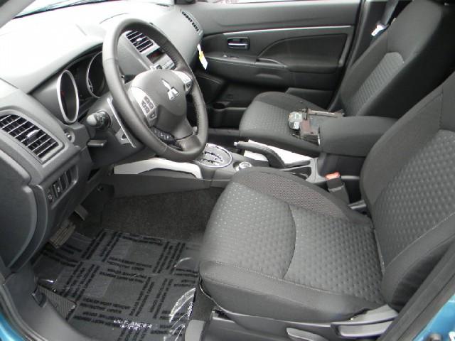 Mitsubishi Outlander Sport 2011 photo 3