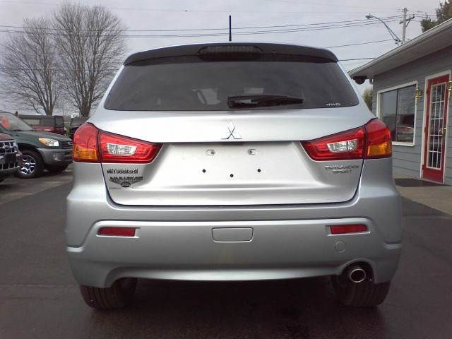 Mitsubishi Outlander Sport 2011 photo 4