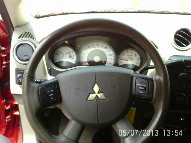 Mitsubishi Raider 2006 photo 11