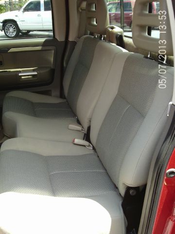 Mitsubishi Raider 2006 photo 5