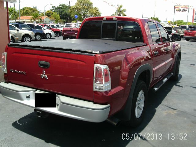 Mitsubishi Raider 2006 photo 6