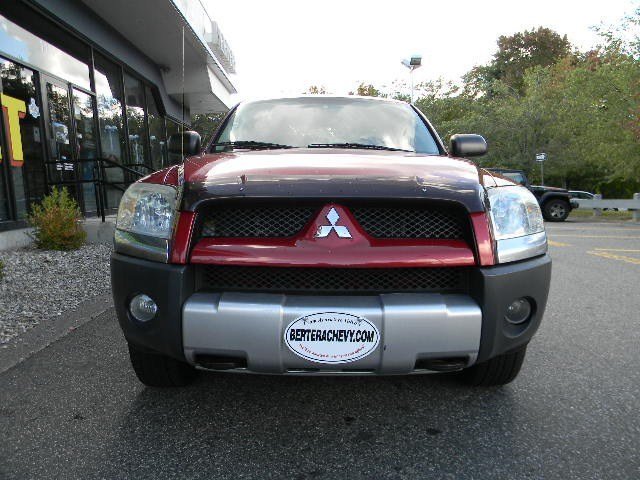 Mitsubishi Raider 2006 photo 2
