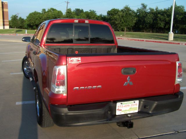 Mitsubishi Raider Excab SR5 4X4 Pickup Truck