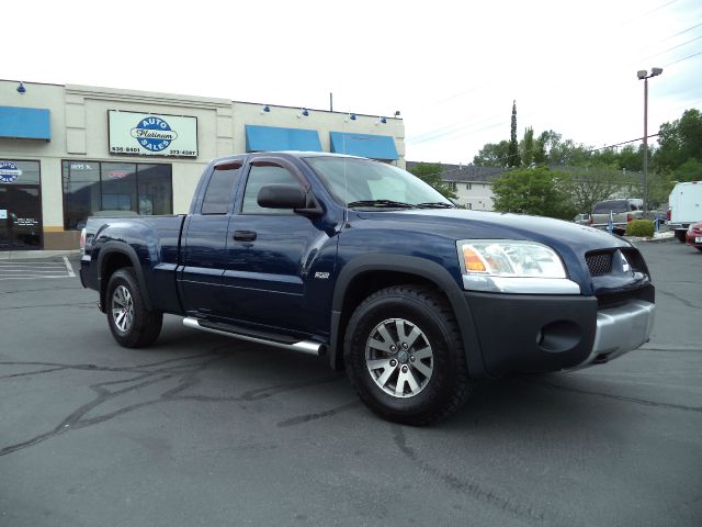Mitsubishi Raider 2006 photo 1