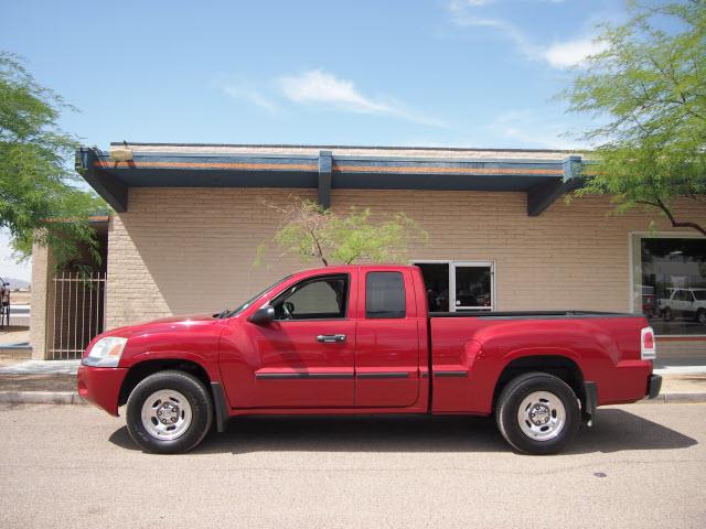 Mitsubishi Raider 2007 photo 3