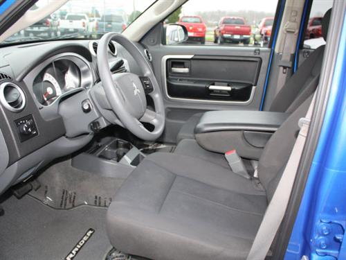 Mitsubishi Raider 2007 photo 3