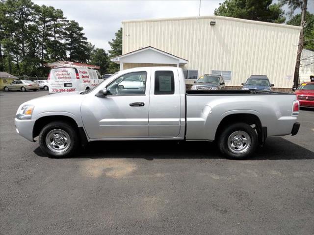 Mitsubishi Raider 2007 photo 4