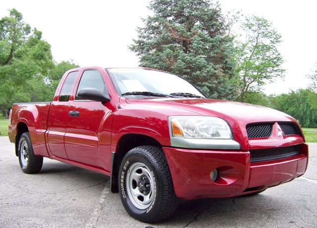 Mitsubishi Raider 2007 photo 1
