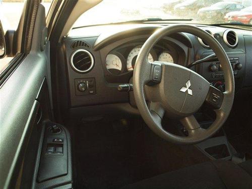 Mitsubishi Raider 2007 photo 5