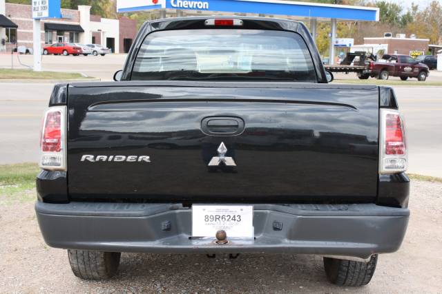 Mitsubishi Raider 2008 photo 3
