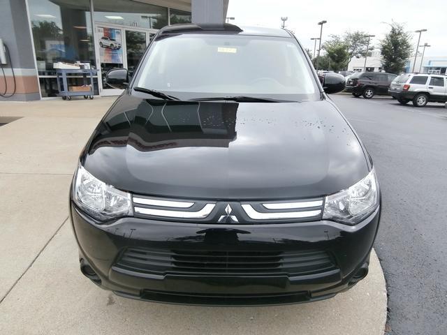 Mitsubishi Unspecified 2014 photo 2