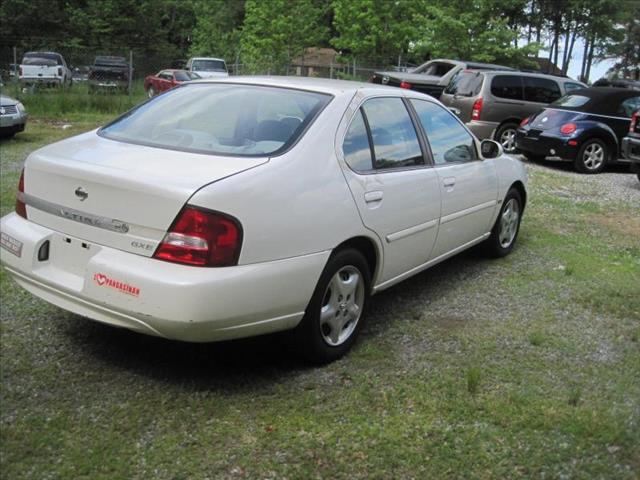Nissan Altima 2001 photo 3