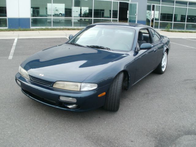 Nissan 240SX 4dr Sdn SL Auto Sedan Coupe