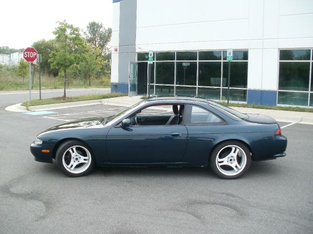 Nissan 240SX 1995 photo 2
