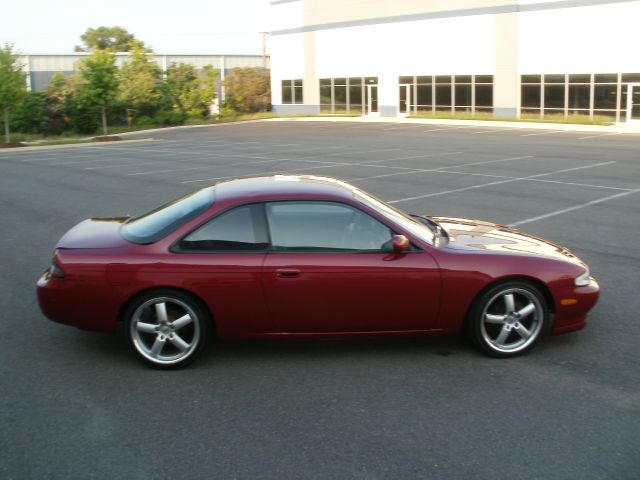 Nissan 240SX 1996 photo 18