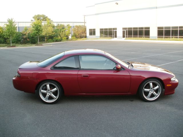Nissan 240SX 1996 photo 8