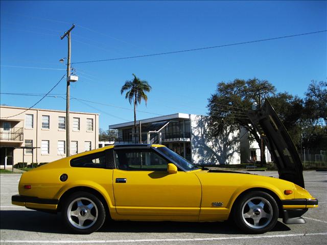 Nissan 280ZX 1982 photo 1