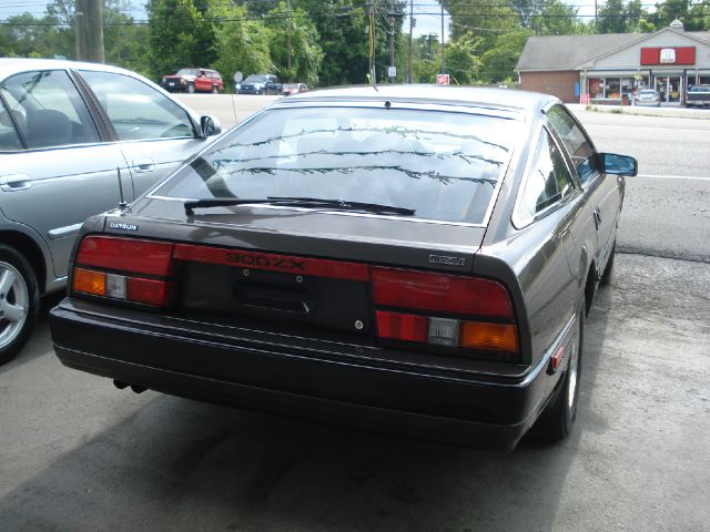 Nissan 300ZX 1984 photo 1