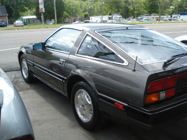 Nissan 300ZX 1984 photo 2