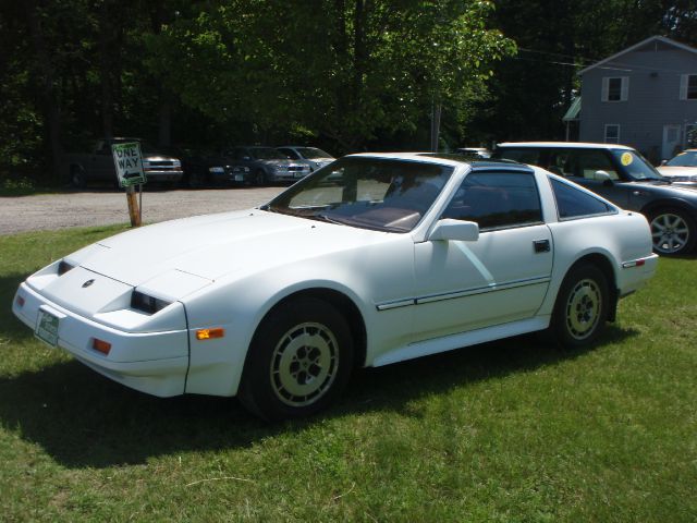 Nissan 300ZX Base Coupe