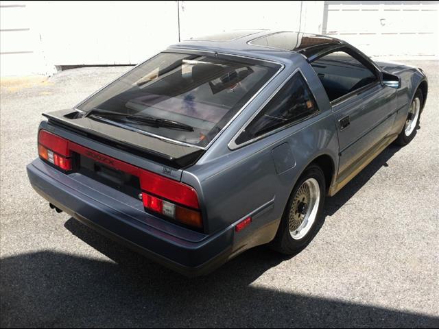Nissan 300ZX Base Coupe