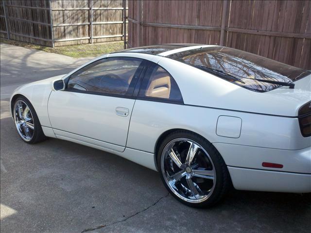 Nissan 300ZX SLT1 Sports Car