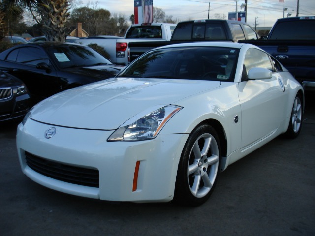 Nissan 350Z 2003 photo 2