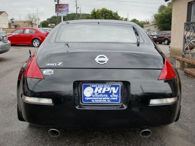 Nissan 350Z Base Coupe