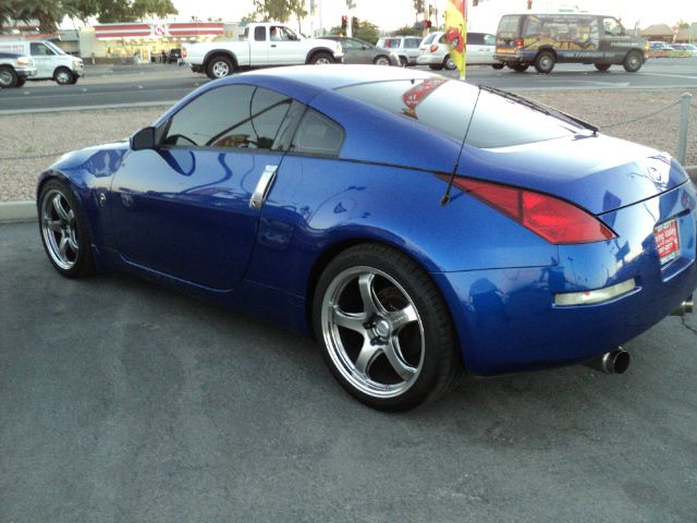 Nissan 350Z 5DR 7-pass VAN I4 FWD Coupe