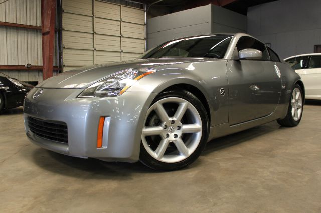 Nissan 350Z 2003 photo 2