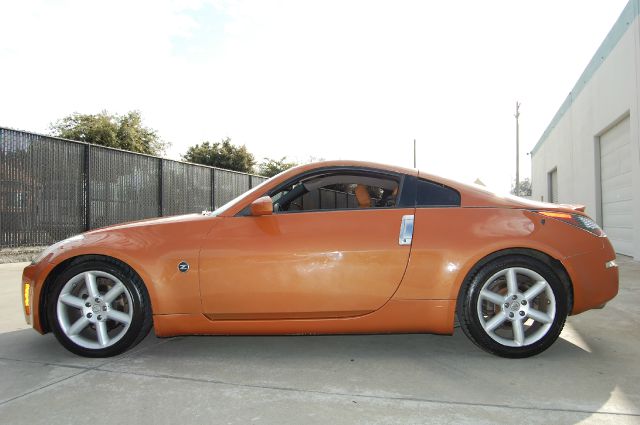 Nissan 350Z 2004 photo 1