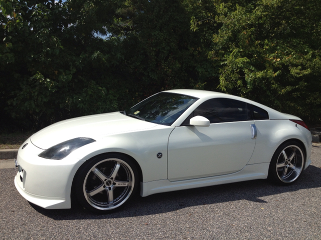Nissan 350Z 2004 photo 1