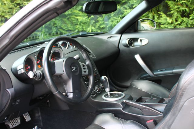 Nissan 350Z 2004 photo 2