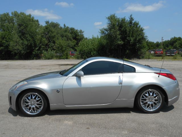 Nissan 350Z 5DR 7-pass VAN I4 FWD Coupe
