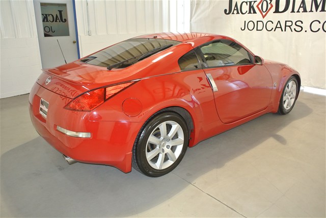 Nissan 350Z 2004 photo 2