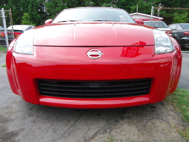Nissan 350Z Base Coupe