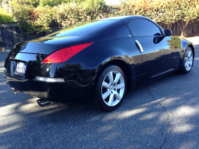 Nissan 350Z Handicap Bus Coupe