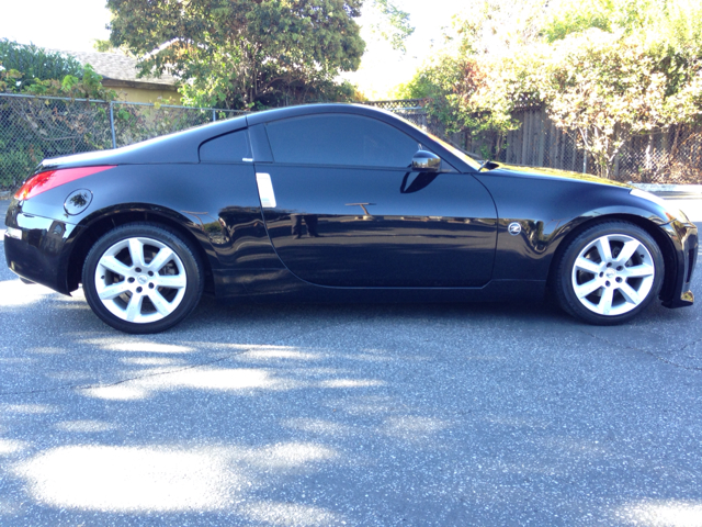 Nissan 350Z 2005 photo 2