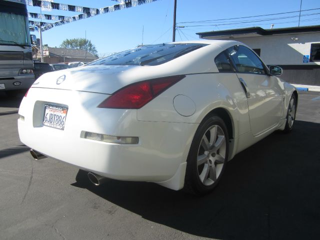 Nissan 350Z 2005 photo 2
