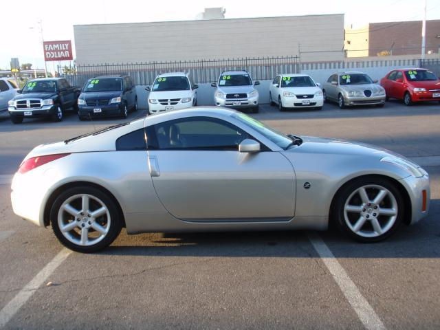 Nissan 350Z 2005 photo 2