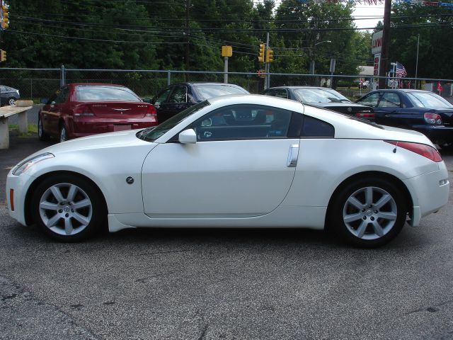 Nissan 350Z 2005 photo 1